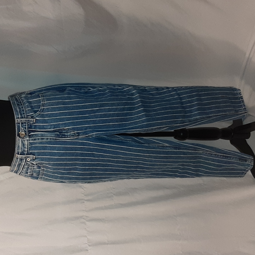 AE striped Mom jeans 2 reg